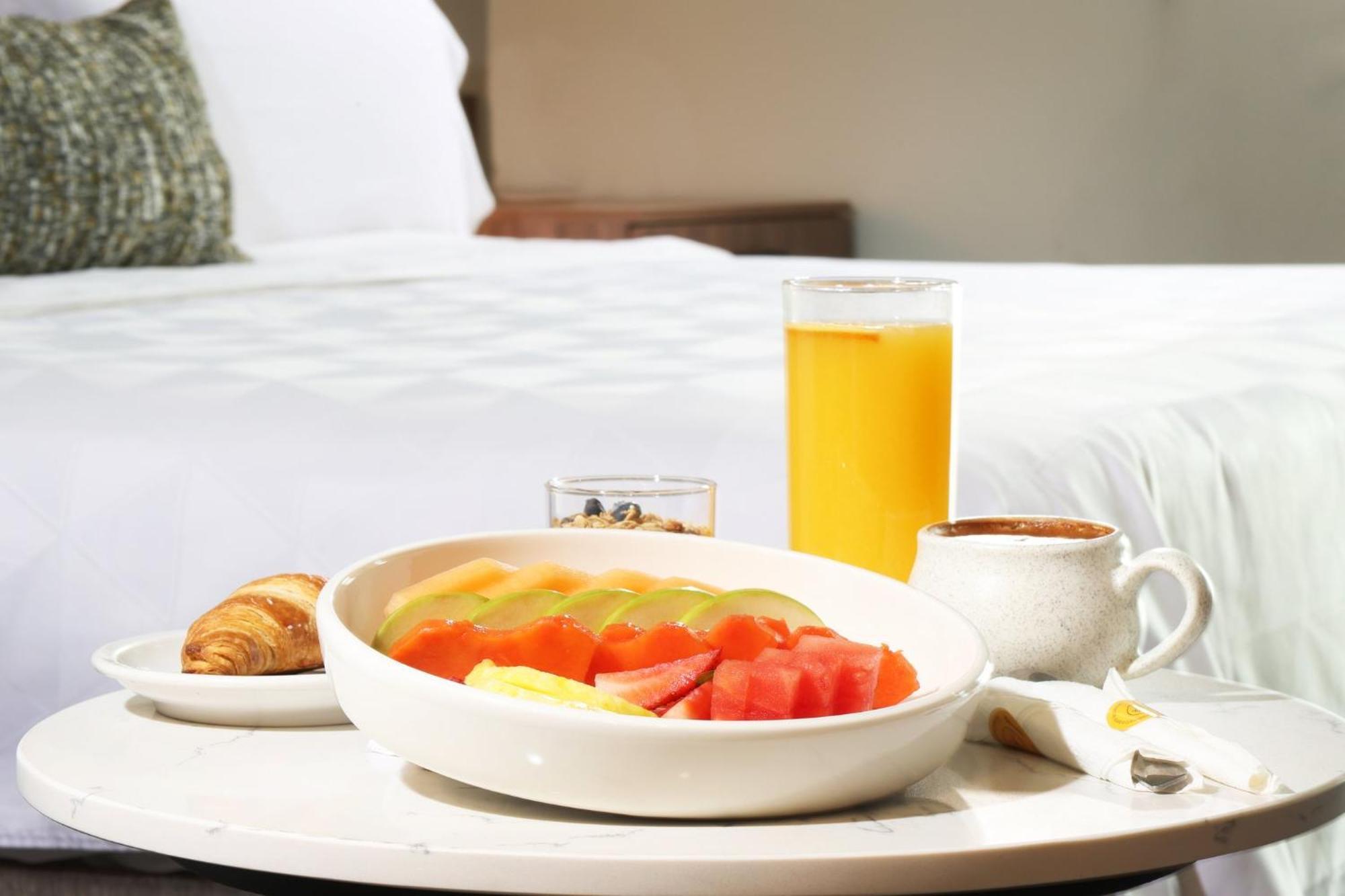 Voco Hermosillo By Ihg Exterior photo
