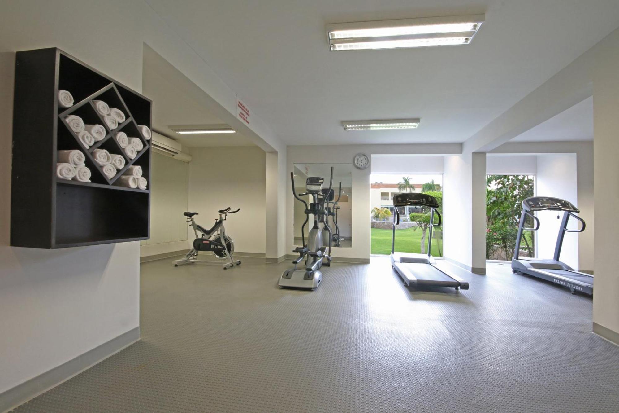 Voco Hermosillo By Ihg Exterior photo